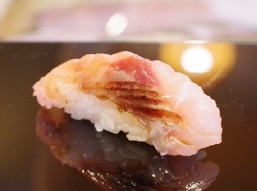 une photo de Kuromutsu sushi