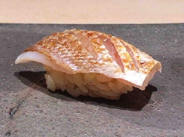A photo of Kasugo nigiri